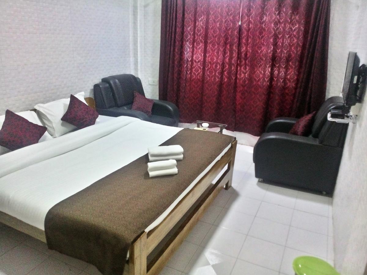 The Sky Inn Navi Mumbai Exterior photo